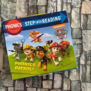 Paw Patrol Step Into Reading Phonics 12-Book Set
